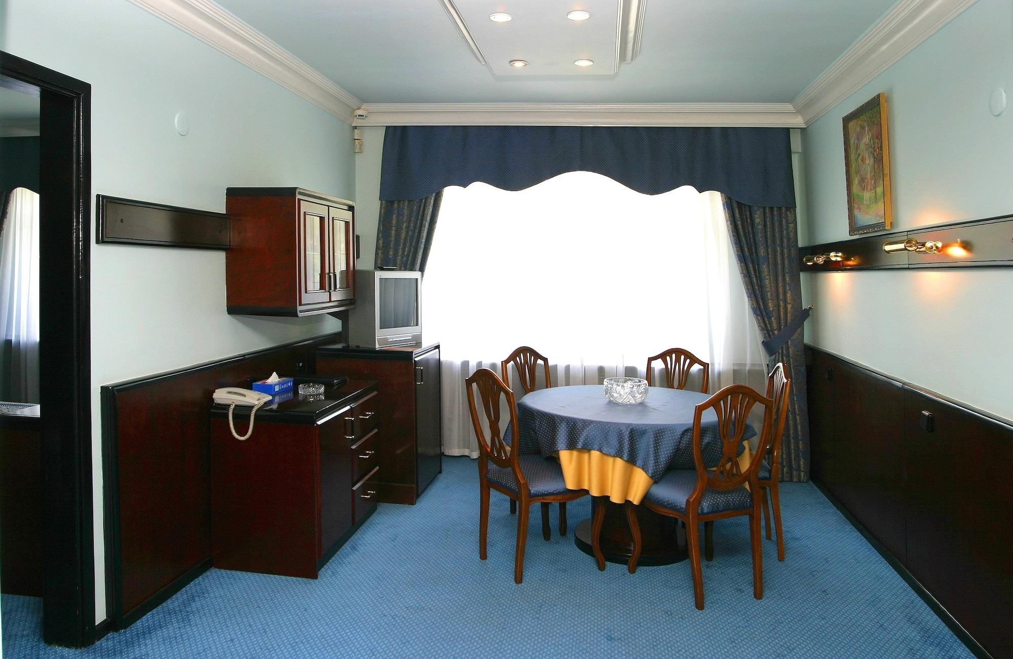 Hotel Otrar Almaty Exterior foto