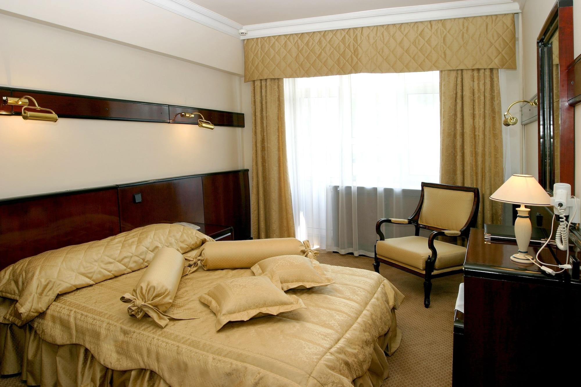 Hotel Otrar Almaty Exterior foto
