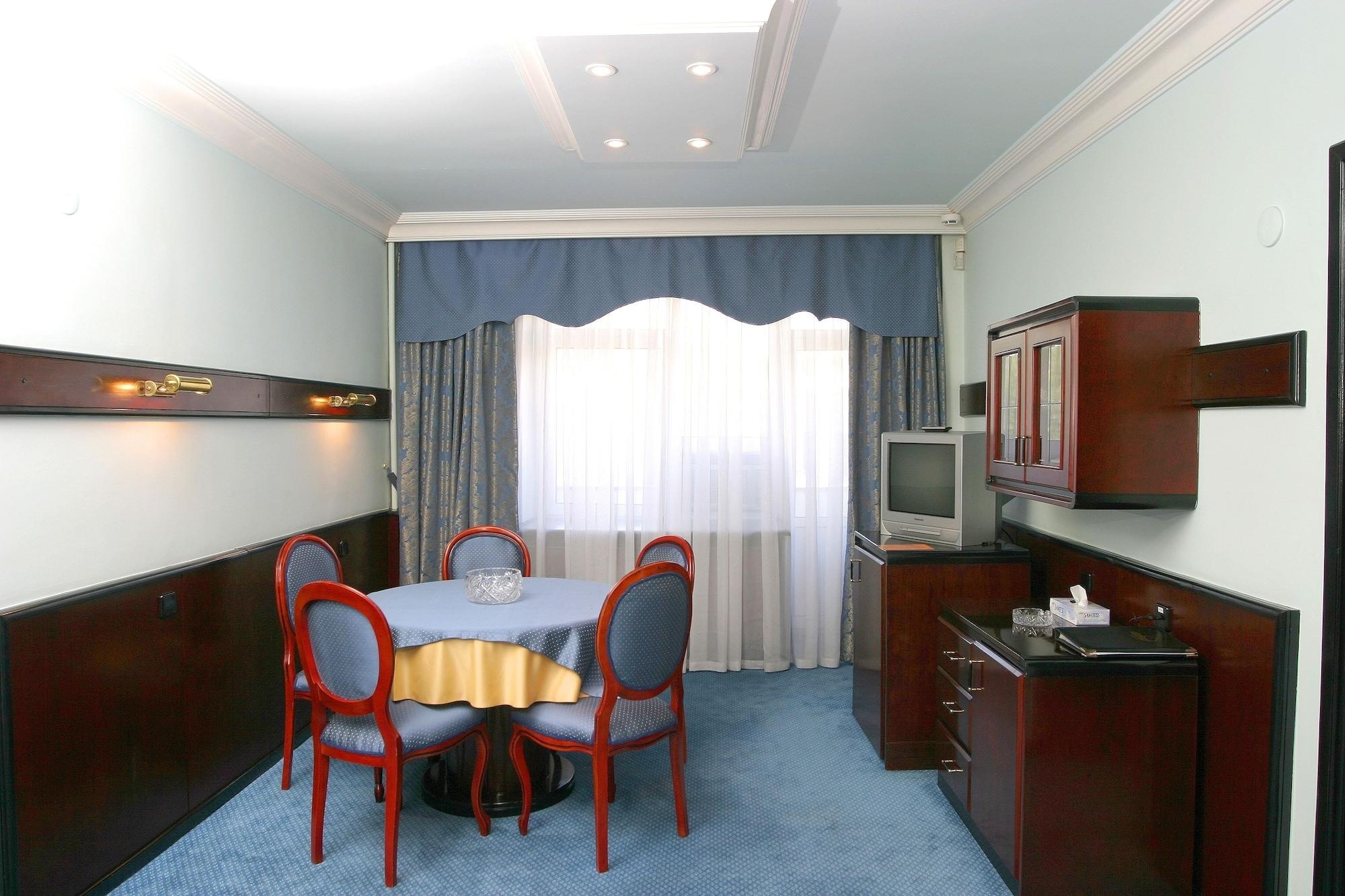 Hotel Otrar Almaty Exterior foto